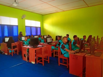 UJIAN BERBASIS KOMPUTER